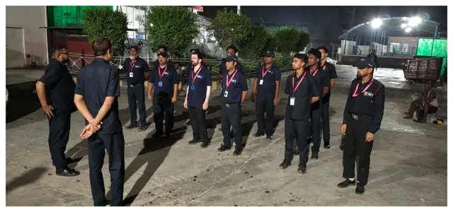 Night Briefing 2 — TOP2 Security personnel